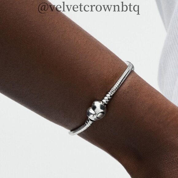 Pandora Silver Charm Bracelet with Heart Clasp - Picture 3 of 4